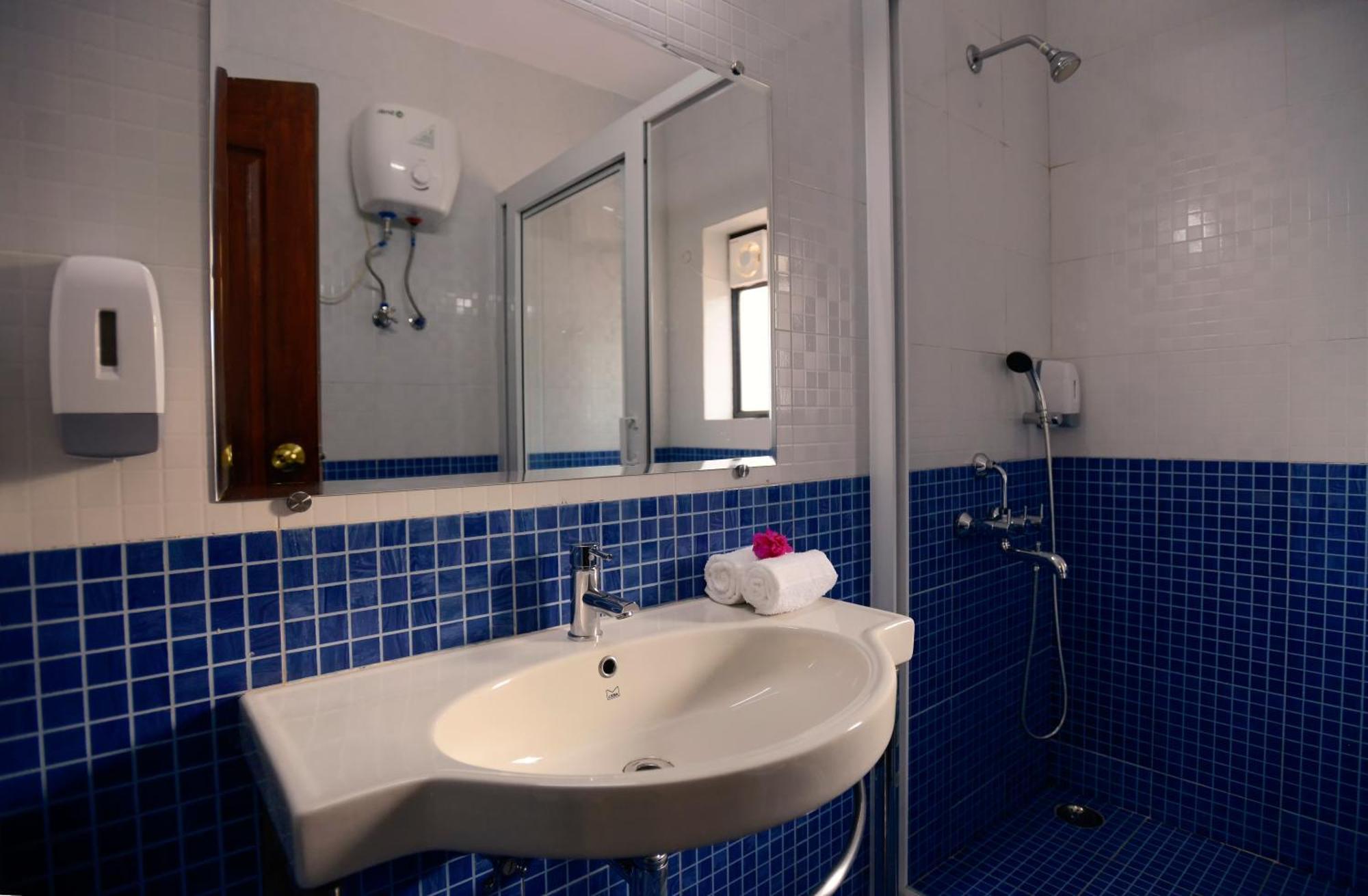 Treehouse Blue Hotel & Villas Colva Dış mekan fotoğraf